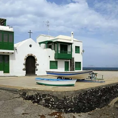 Sleeps 4 Wifi