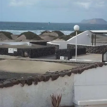Sleeps 4 Wifi Apartment