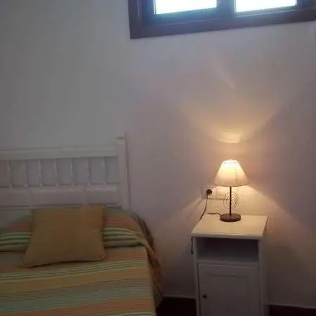Sleeps 4 Wifi Apartment