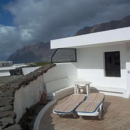 Sleeps 4 Wifi *